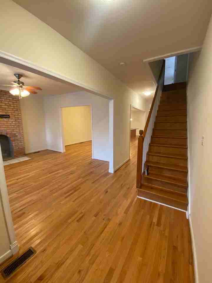 1210 N 21st St - Photo 4 of 25