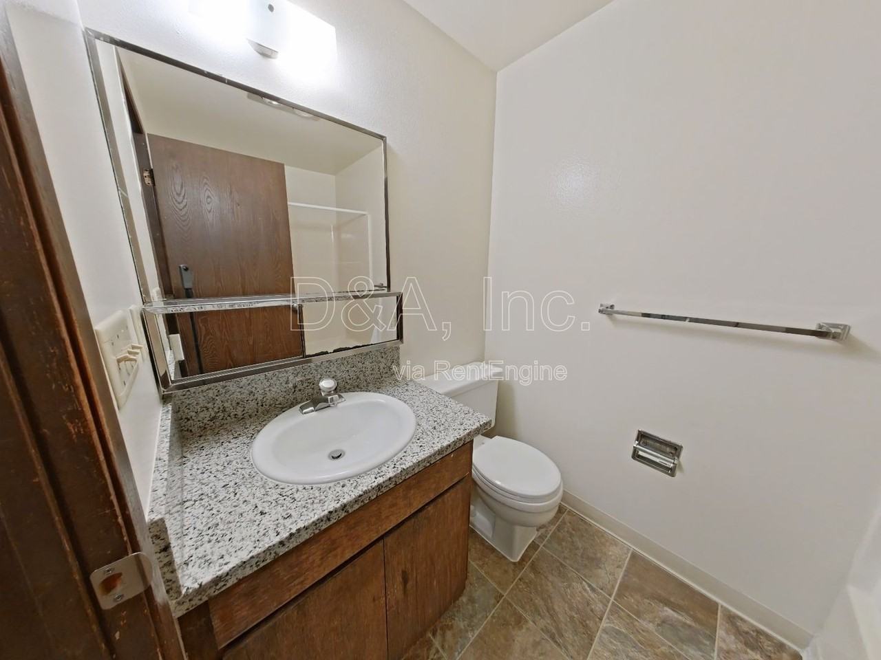 697 Jefferson St Se #10 - Photo 5 of 9