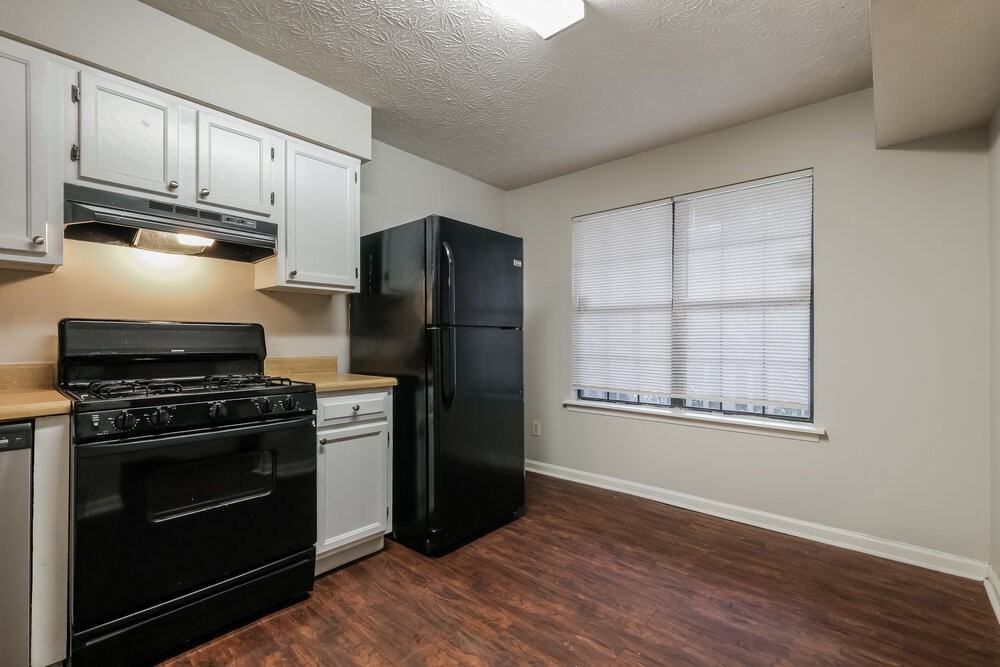 946 Ohara Dr - Photo 7 of 17