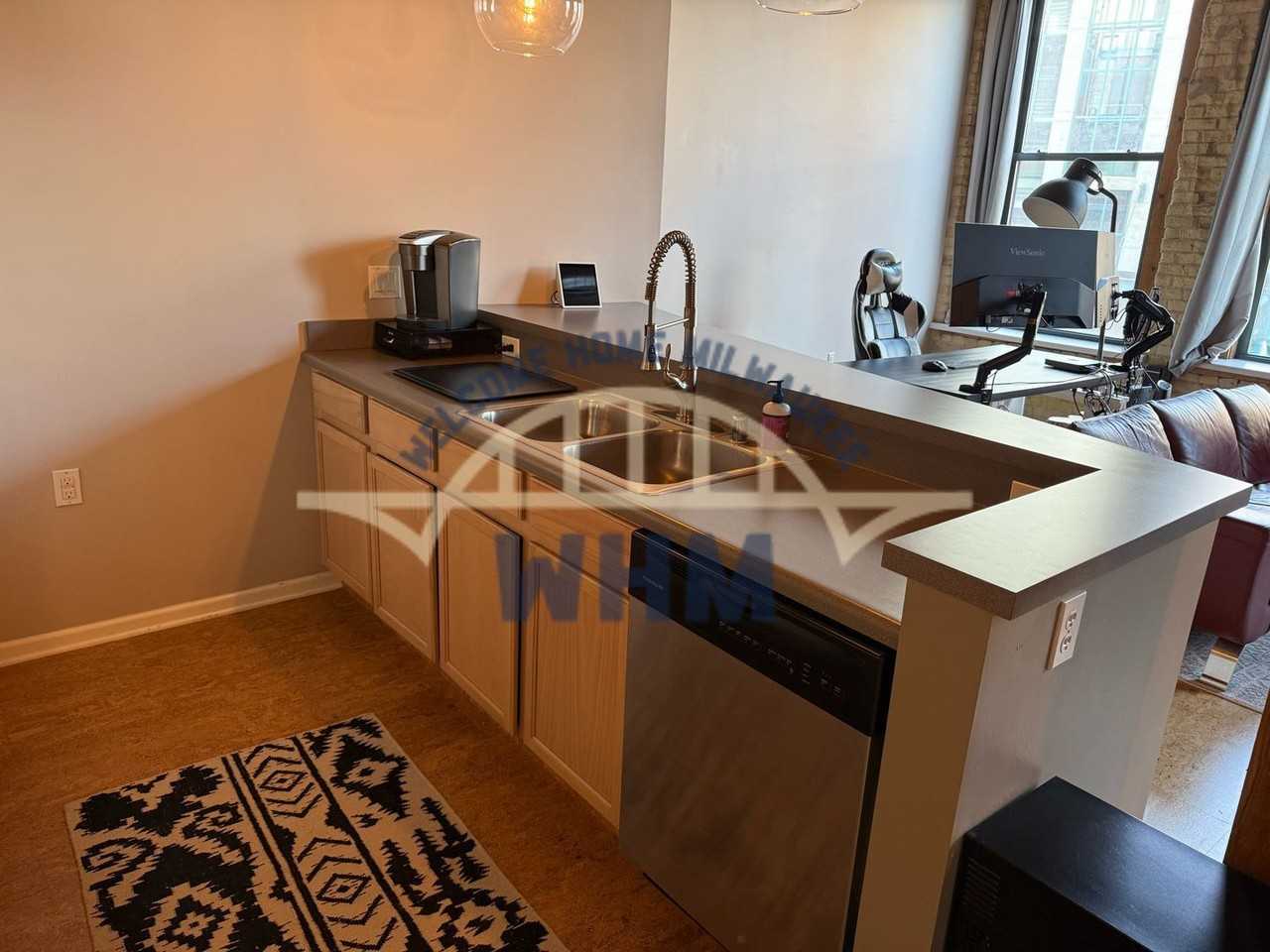 141 N Water St - Photo 2 of 14