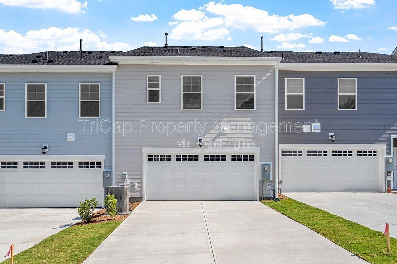 1636 Singing Bird Trl - Photo 3 of 34