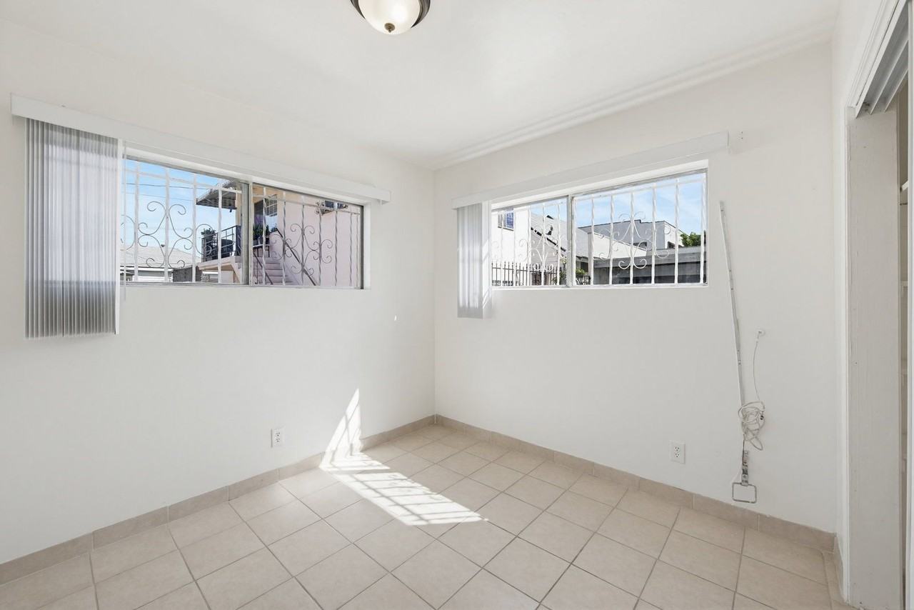 1224 S Normandie Ave #2 - Photo 6 of 17