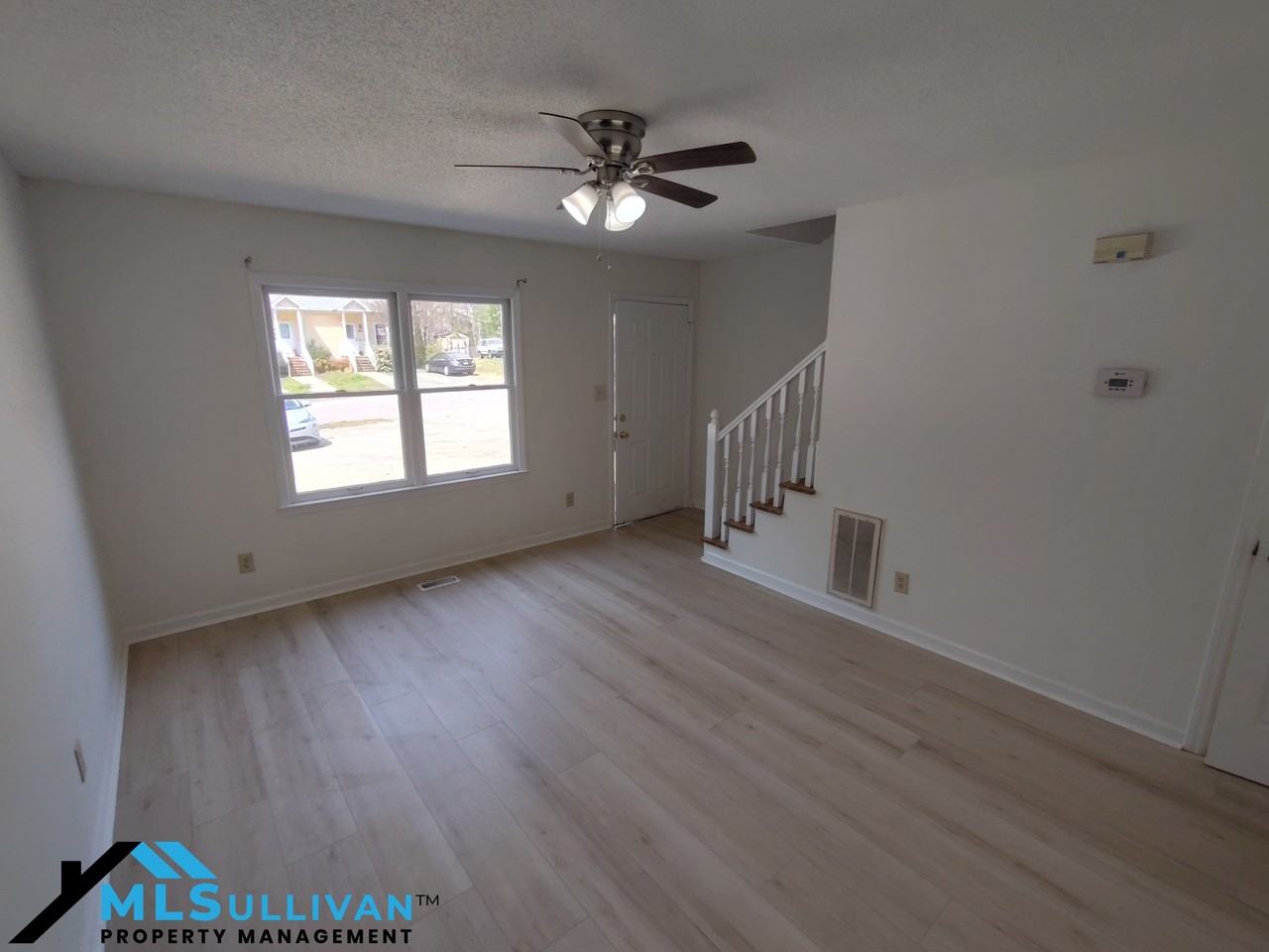 2211 Peppertree St #B - Photo 3 of 8