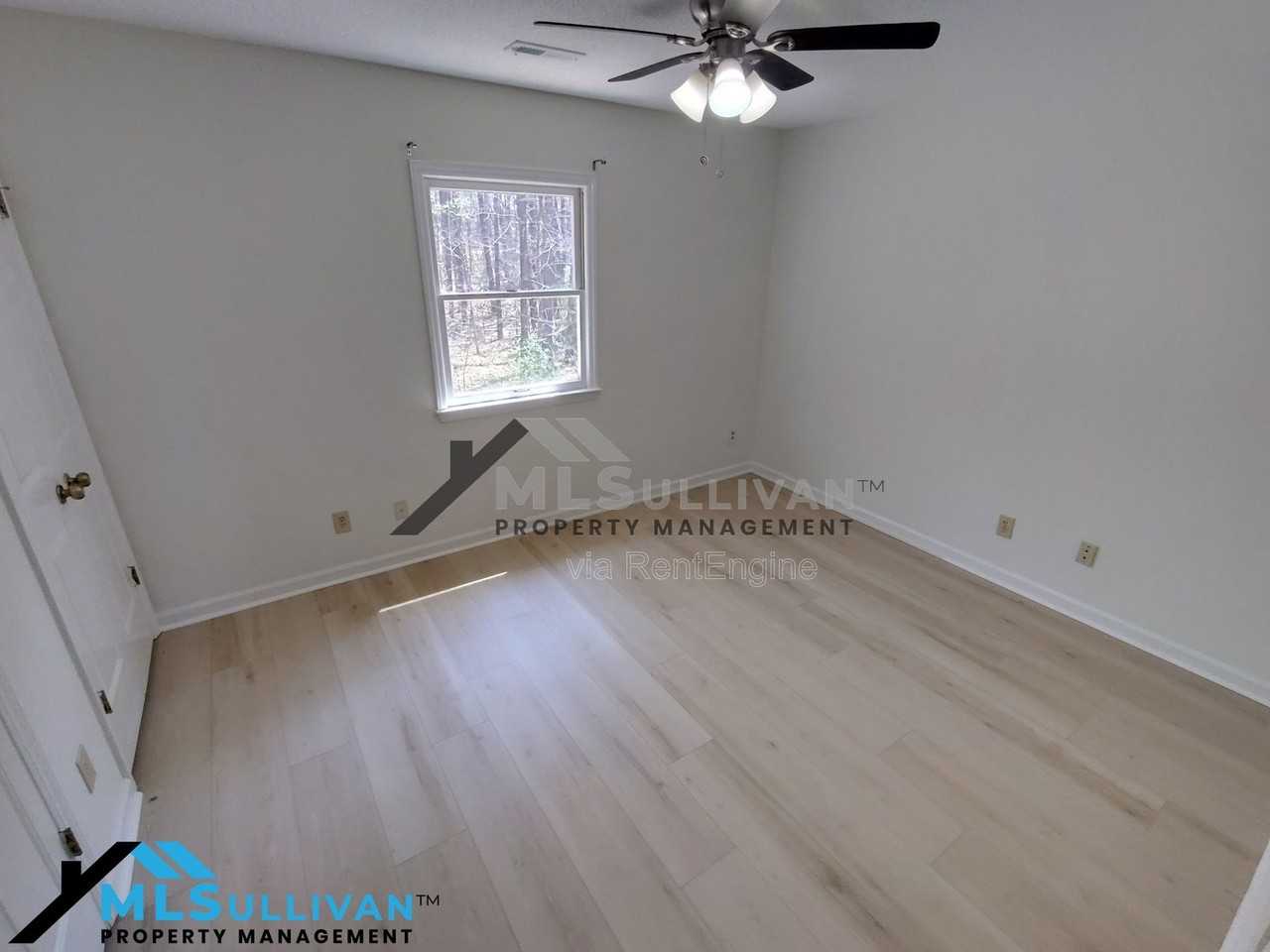 2211 Peppertree St #B - Photo 7 of 8