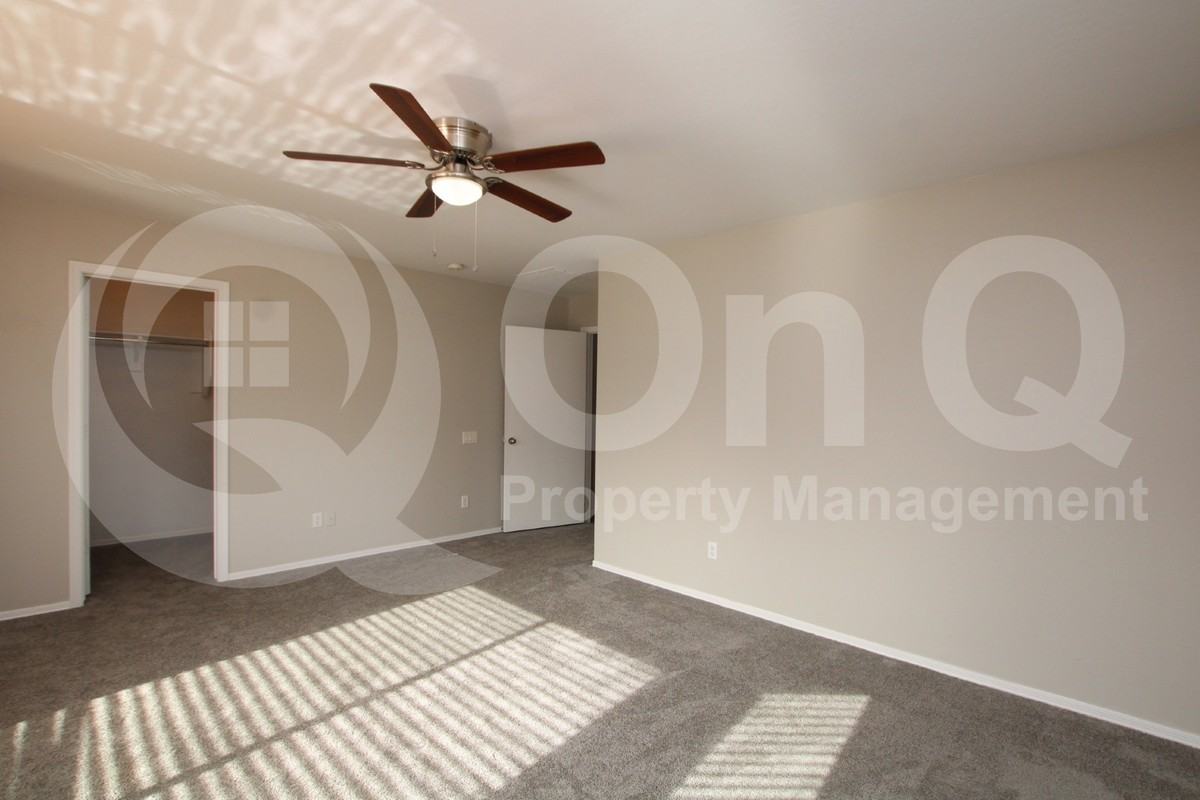 43361 W Elizabeth Ave - Photo 7 of 16