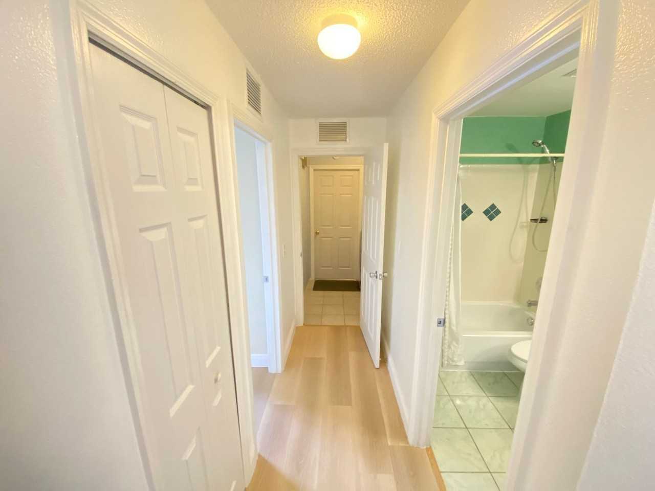 1019 Great Shady Ln - Photo 3 of 32