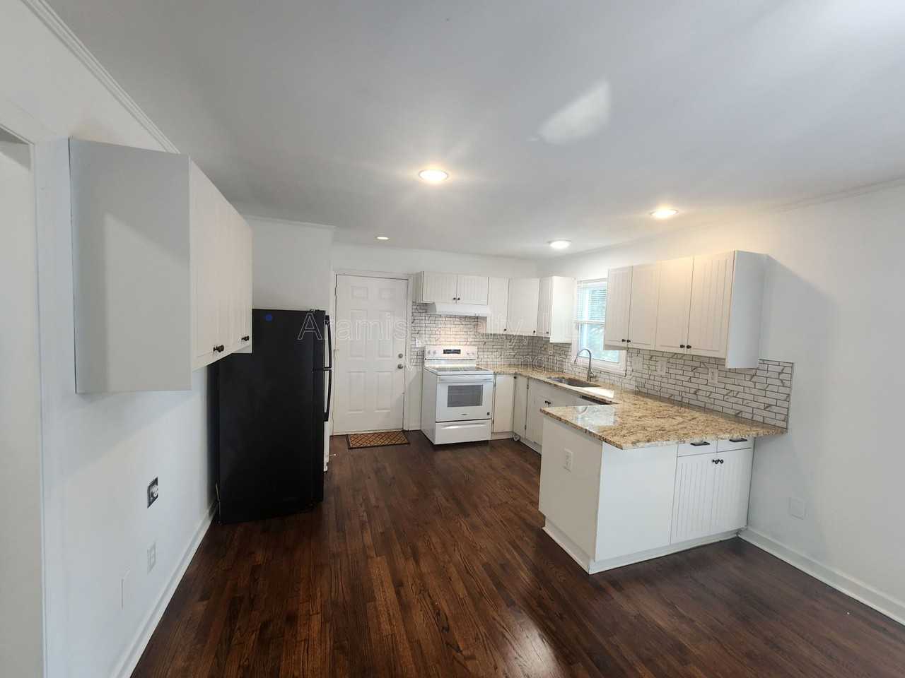 3545 Orchard St - Photo 3 of 13