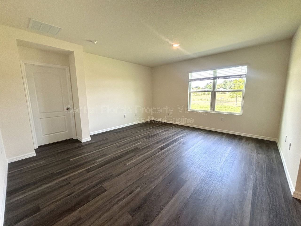 5513 Hayloft Dr - Photo 7 of 50