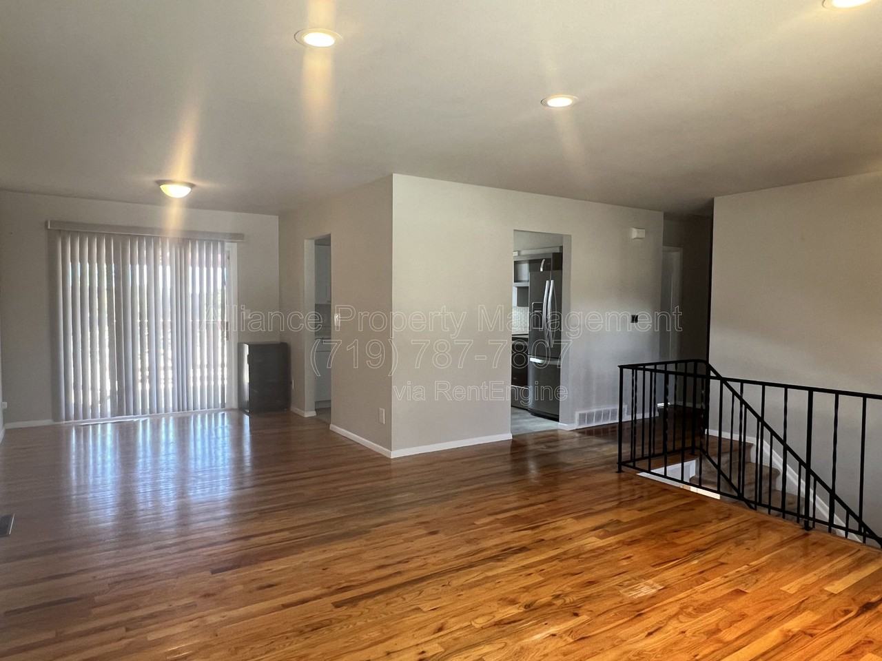 4009 Wakely Dr - Photo 3 of 22