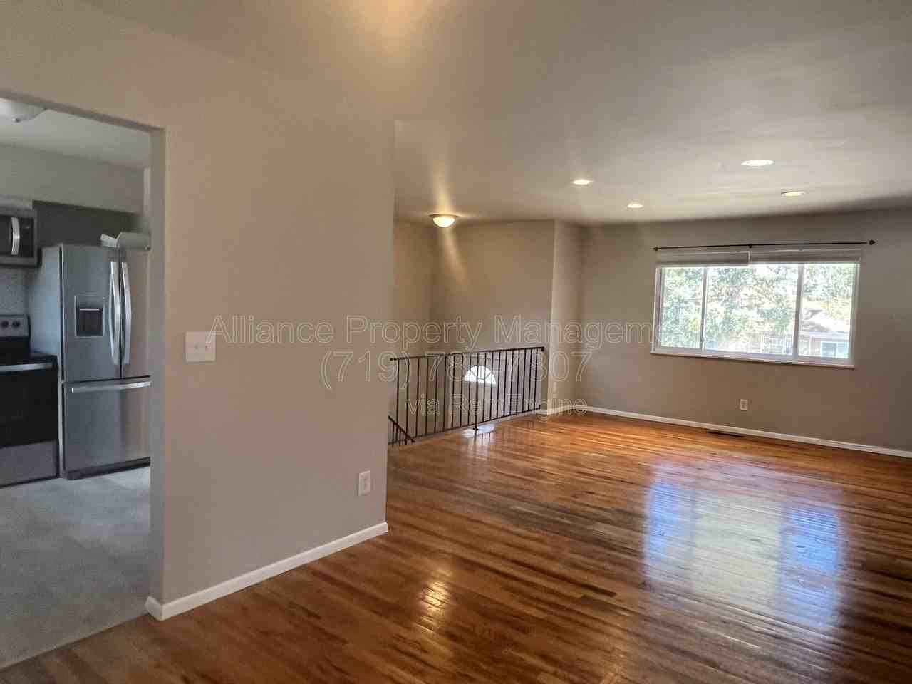 4009 Wakely Dr - Photo 4 of 22