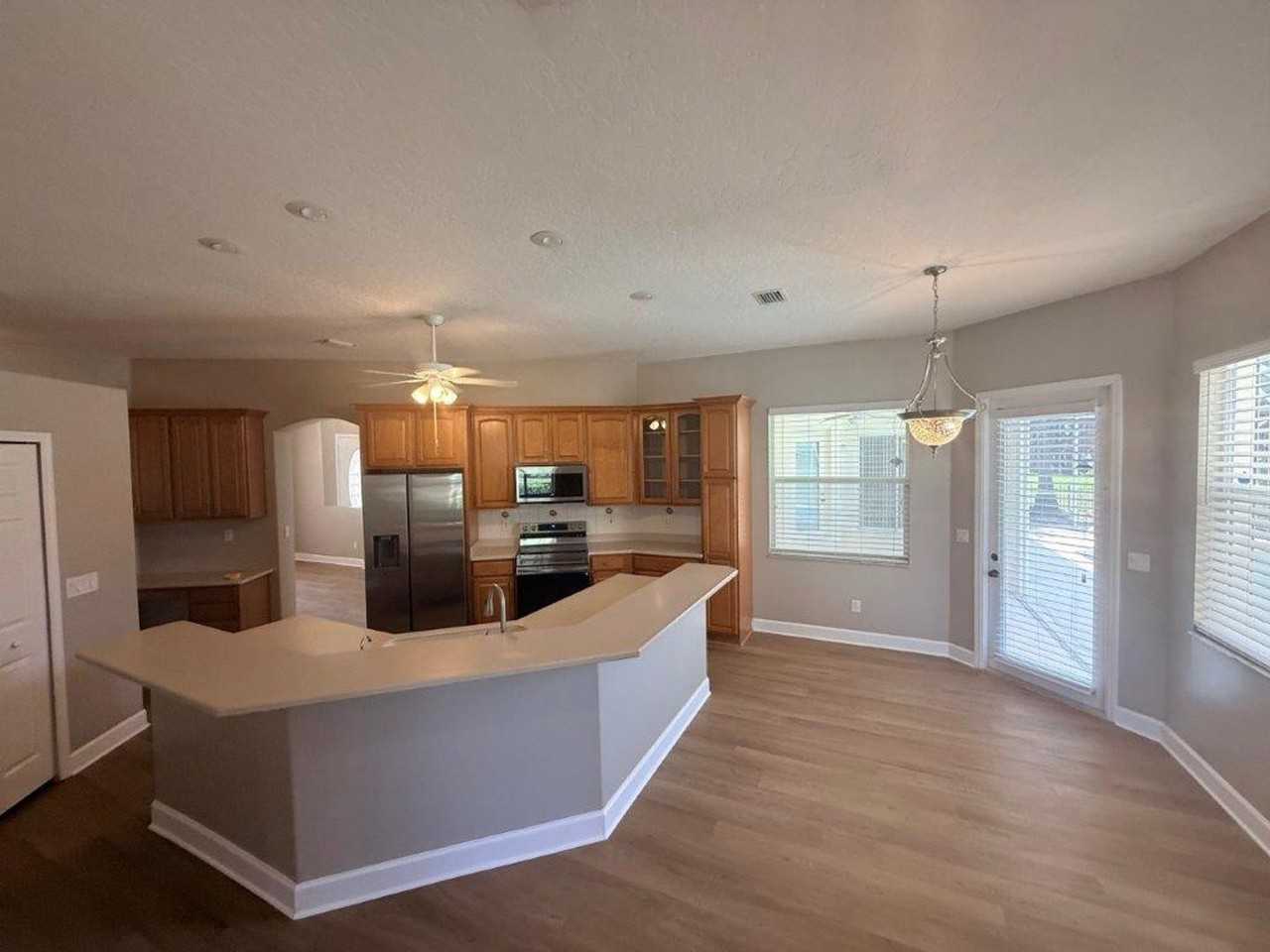 3838 Peacock Dr - Photo 7 of 37