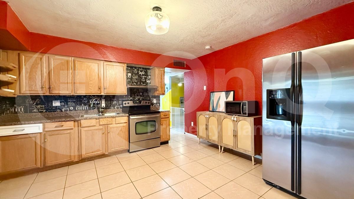 6541 W Keim Dr - Photo 3 of 14