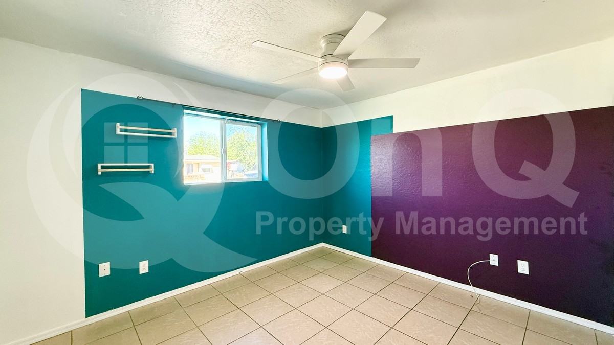 6541 W Keim Dr - Photo 5 of 14