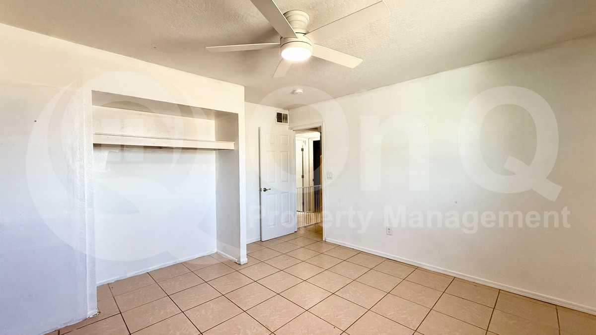 6541 W Keim Dr - Photo 6 of 14