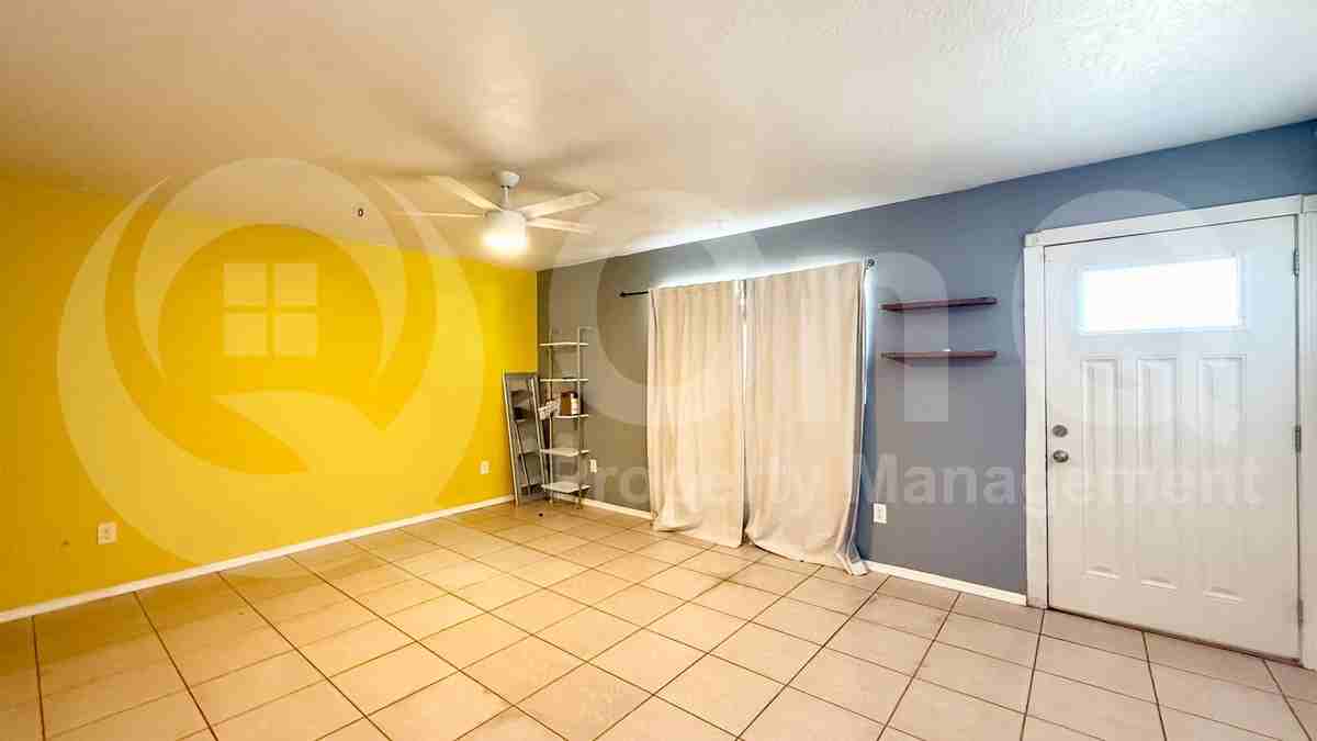 6541 W Keim Dr - Photo 7 of 14