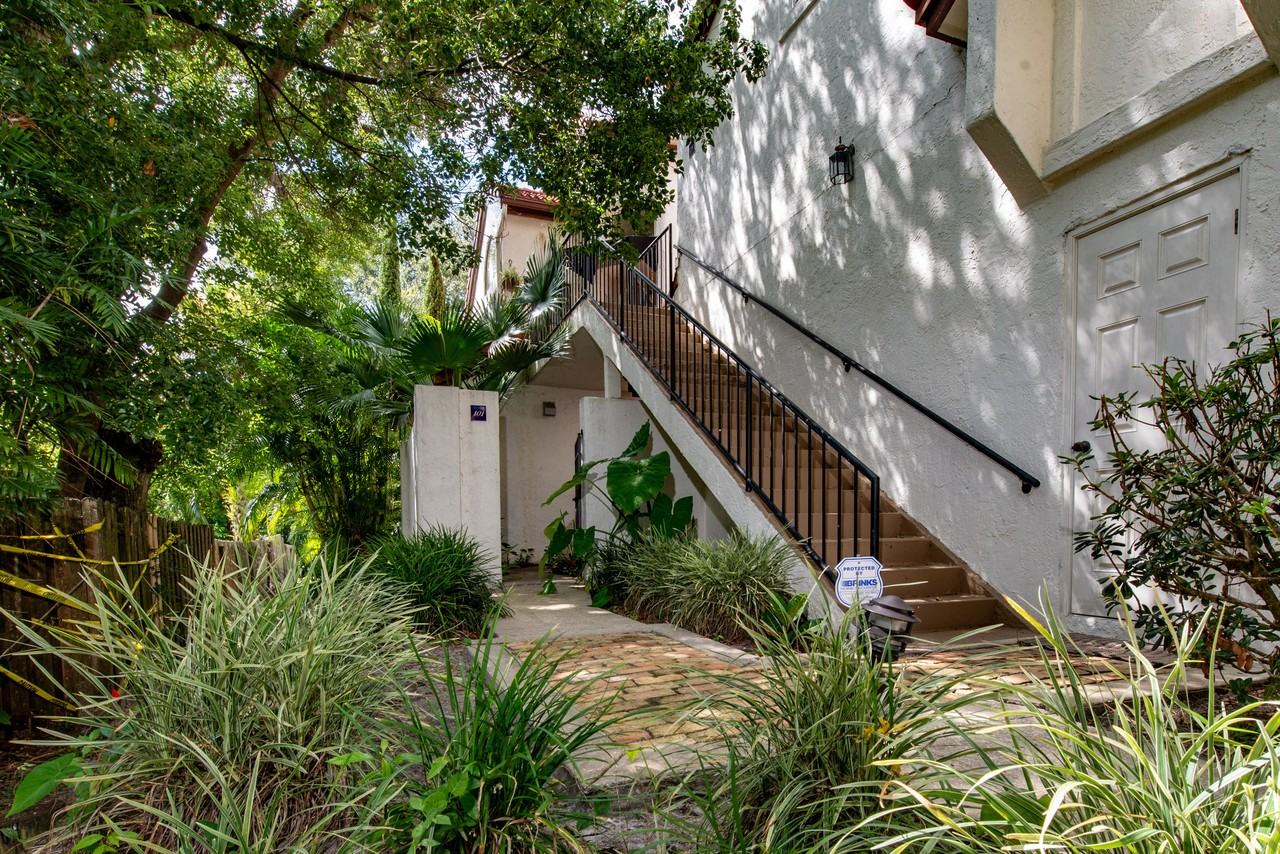 502 Via Del Oro Dr #1 - Photo 7 of 26