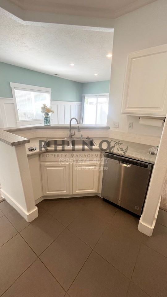 4917 W Stormy Meadow Dr - Photo 3 of 20