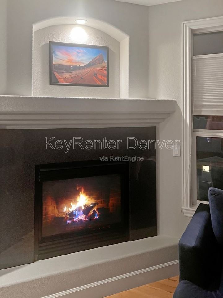 1735 N Ogden St #301 - Photo 2 of 22