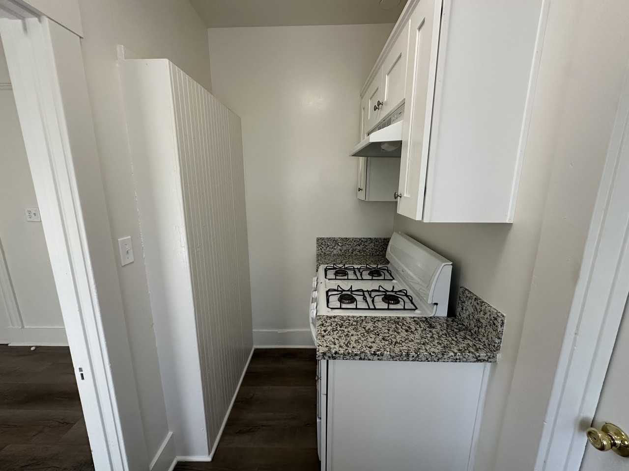 910 N Park Ave #3 - Photo 2 of 13