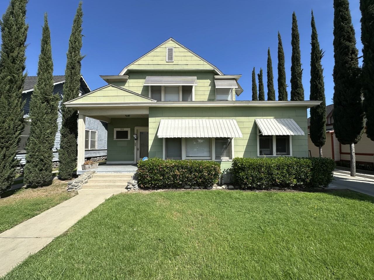 910 N Park Ave #3 - Photo 4 of 13