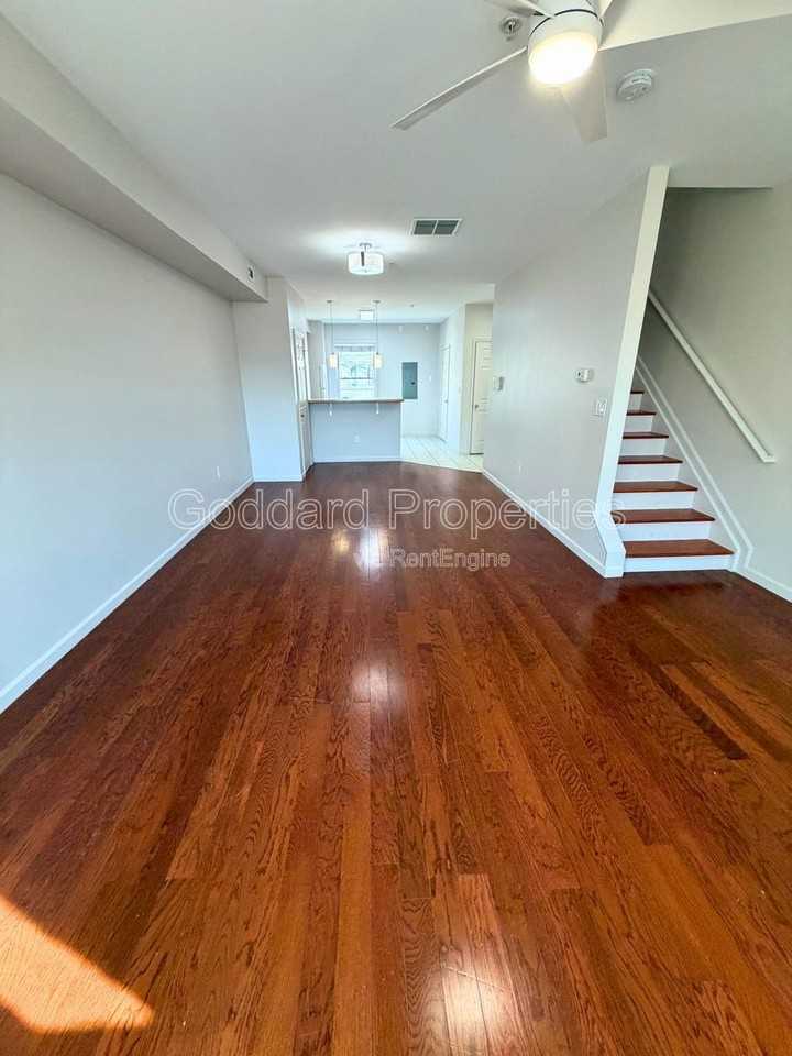 12 E 22nd St #B - Photo 2 of 14