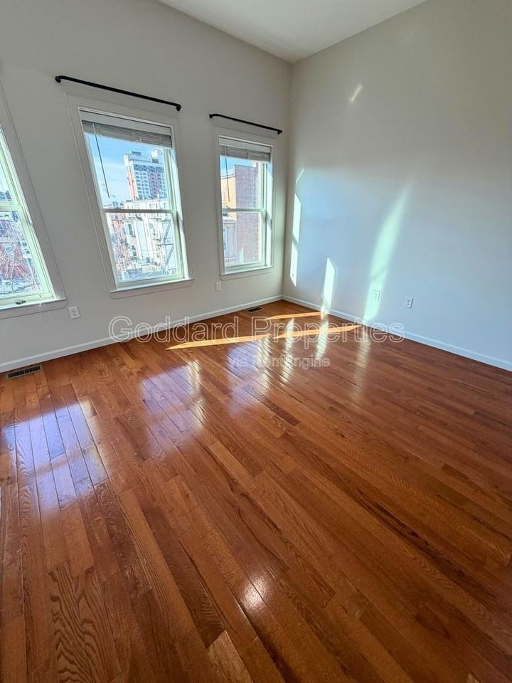 12 E 22nd St #B - Photo 7 of 14