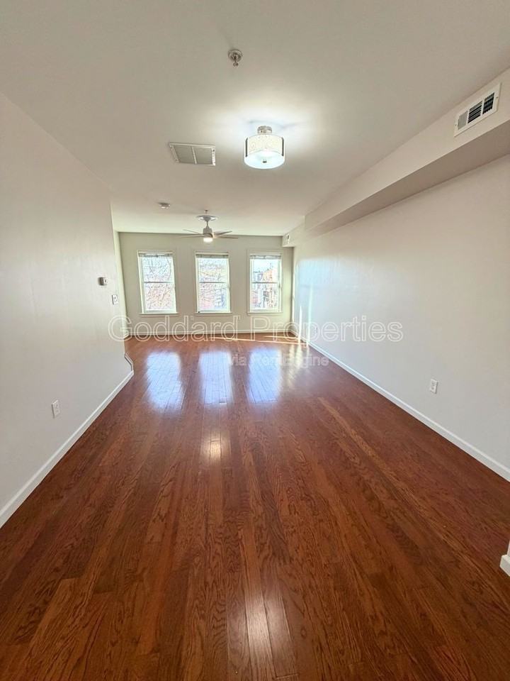 12 E 22nd St #B - Photo 6 of 14