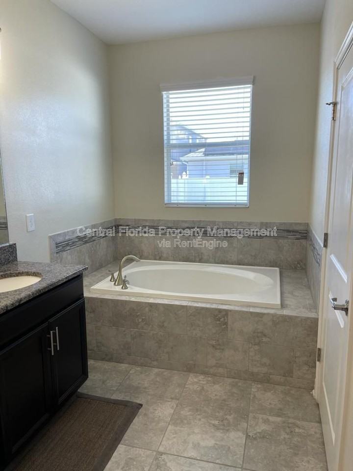 9848 Loblolly Woods Dr - Photo 6 of 14