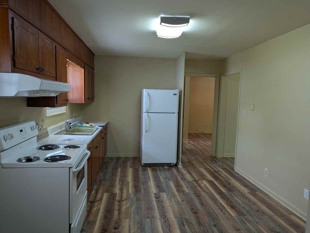 1012 Walton Ln - Photo 5 of 9