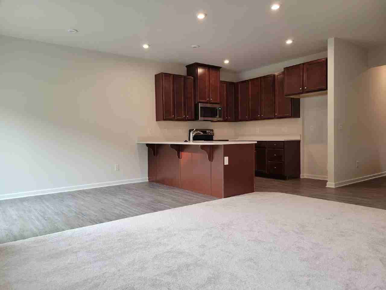 633 Exmoor Dr - Photo 6 of 28