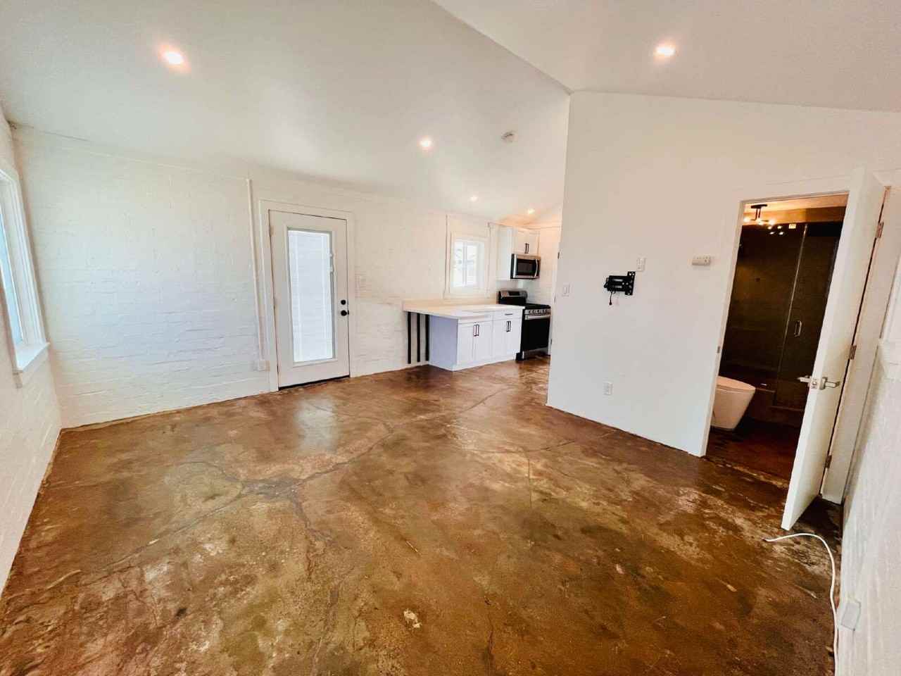 61986 Desert Air Rd - Photo 4 of 21