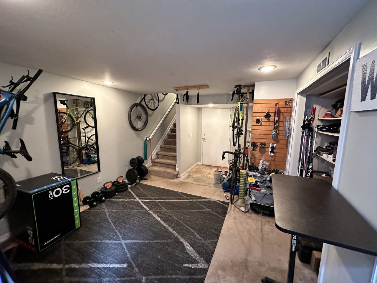 690 N Pennsylvania St Apt B-5 - Photo 3 of 37