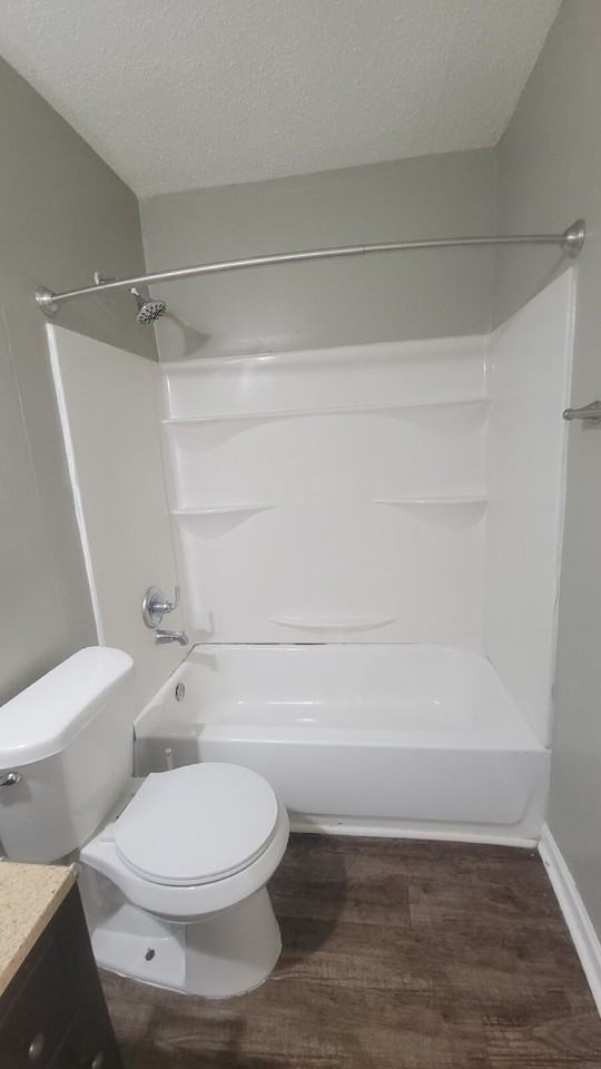 4423 Bonnell Dr Nw Apt A #A - Photo 5 of 7