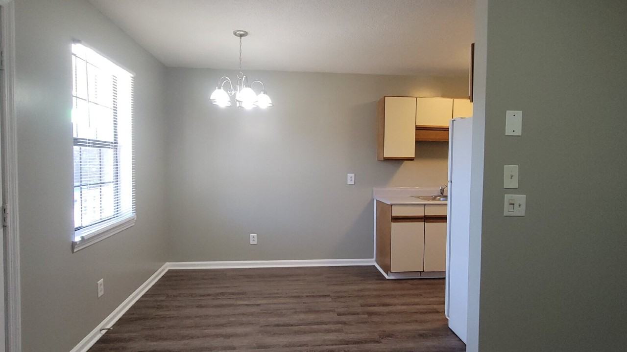 4419 Bonnell Dr Nw #1 - Photo 6 of 12