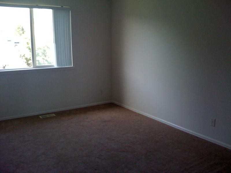 1225 S Zeno Cir - Photo 6 of 10