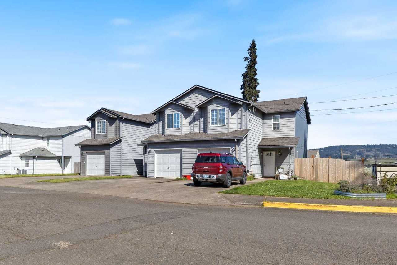 203 3rd St - Photo 2 of 36