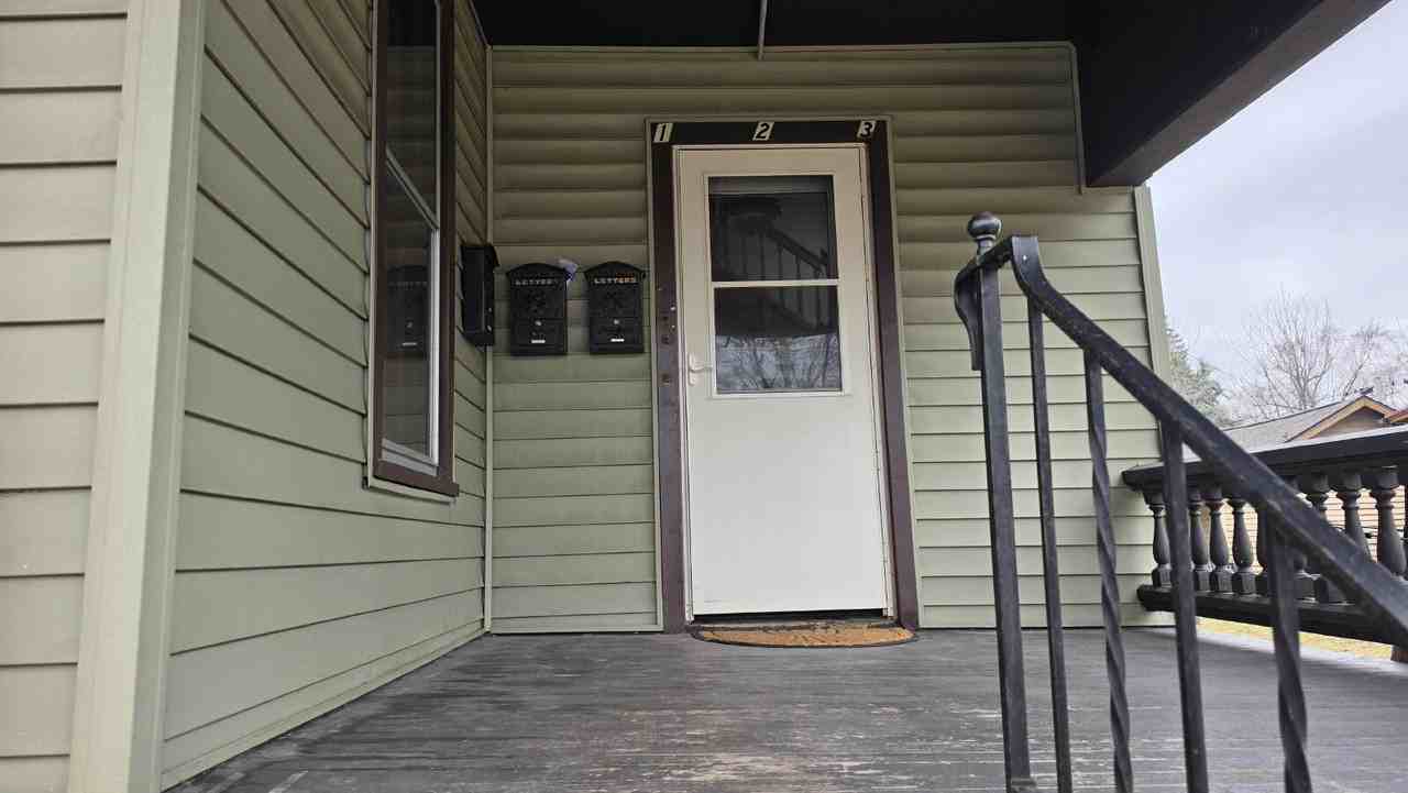 1003 N Appleton St - Photo 2 of 23