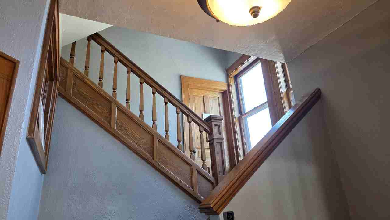 1003 N Appleton St - Photo 3 of 23