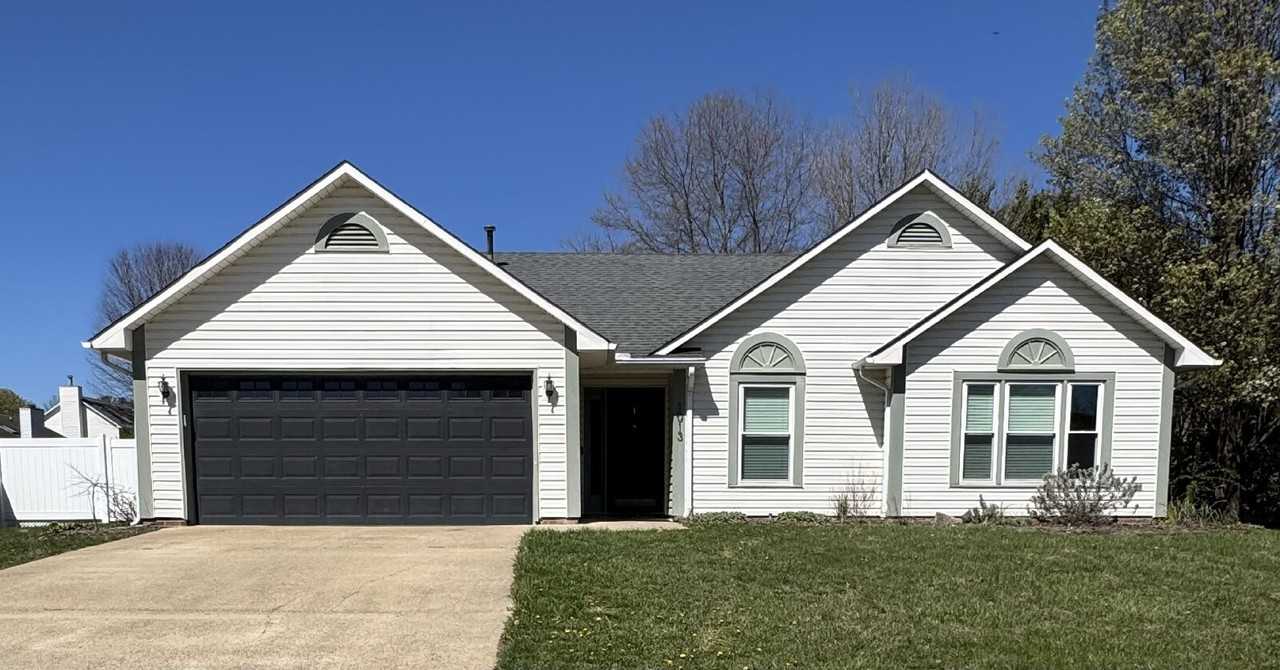 1013 Thorncrest Dr - Photo 2 of 33