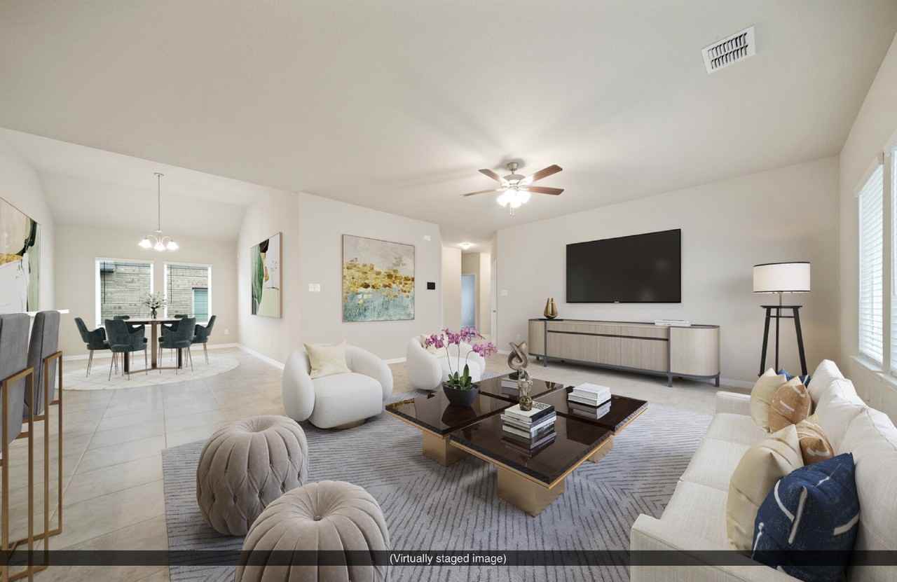 8907 Arundal Gdn - Photo 5 of 35