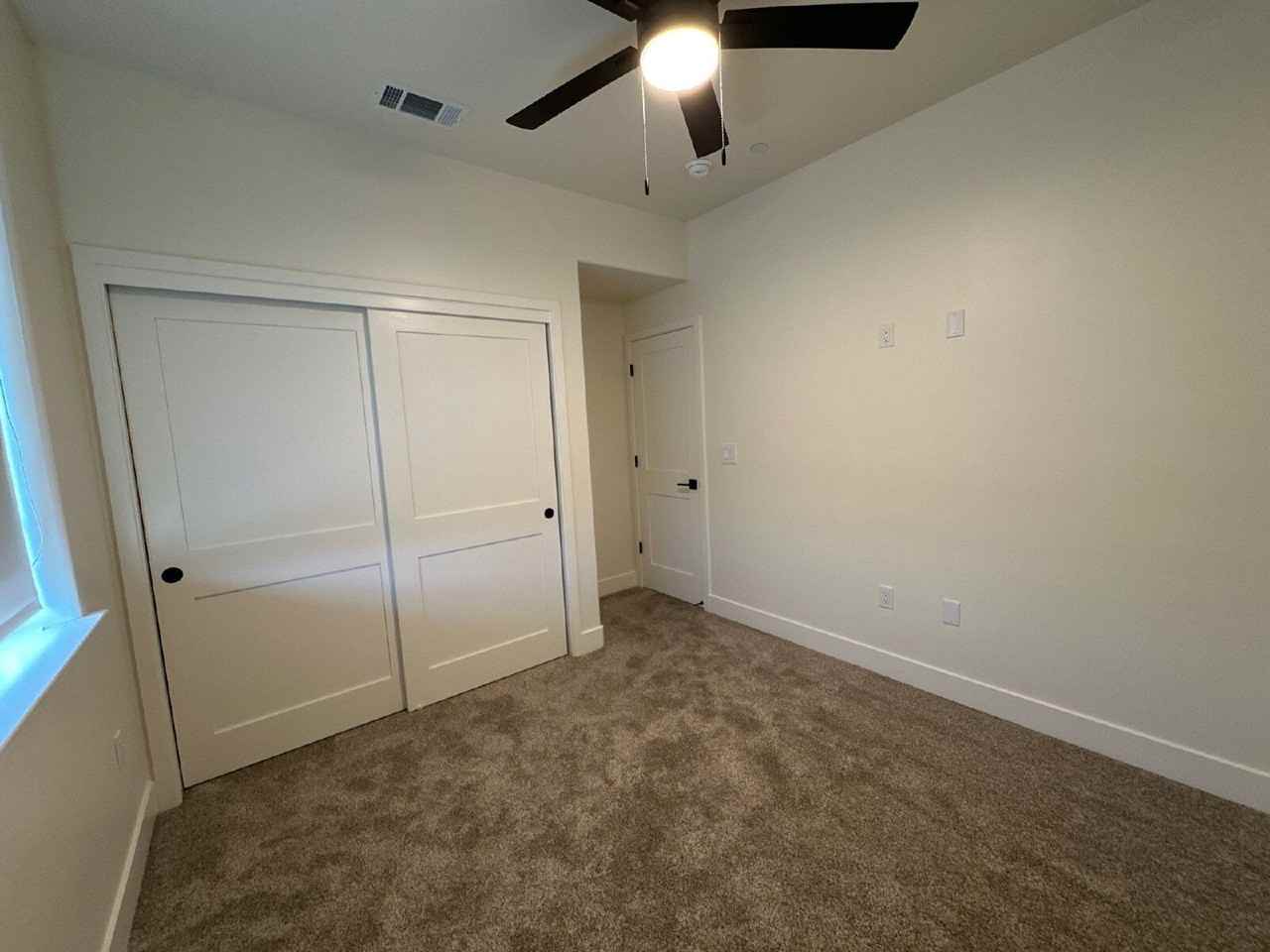 238 N 7th St - Photo 4 of 35