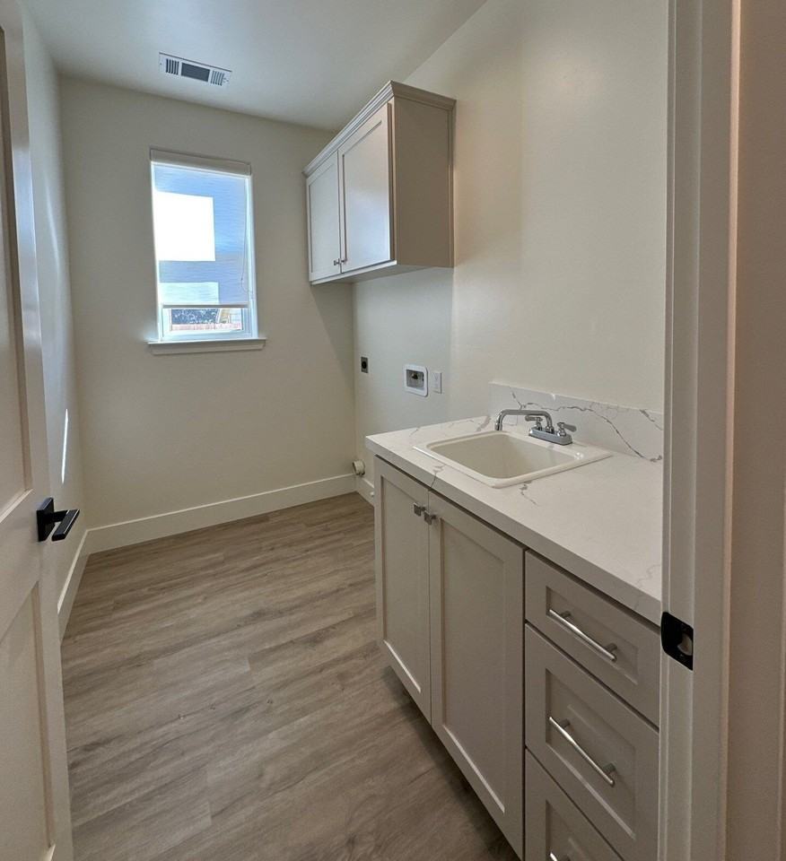 238 N 7th St - Photo 7 of 35