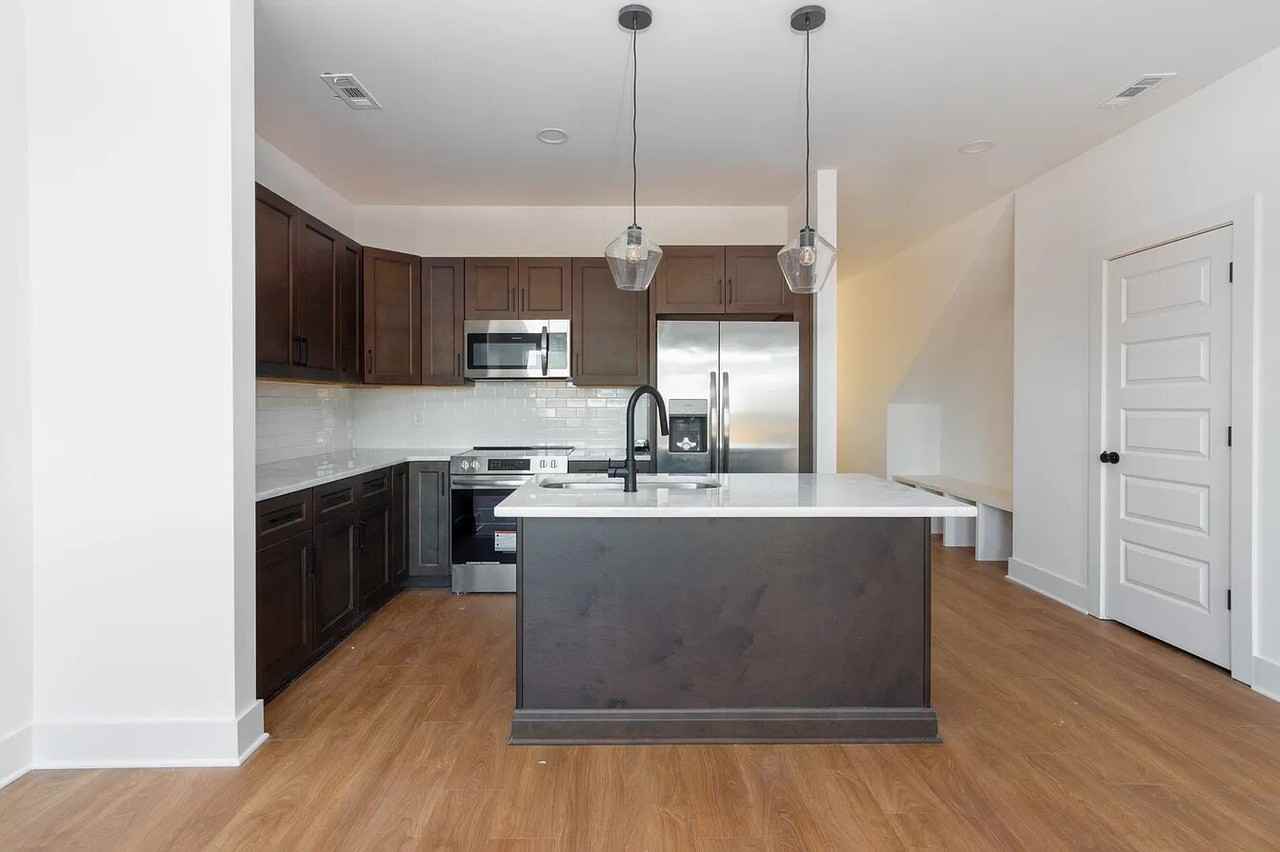 105 High Park Cir - Photo 5 of 18