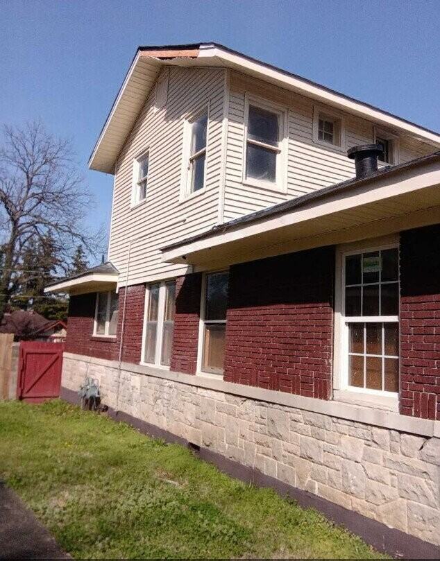 1760 Foster Ave - Photo 2 of 6