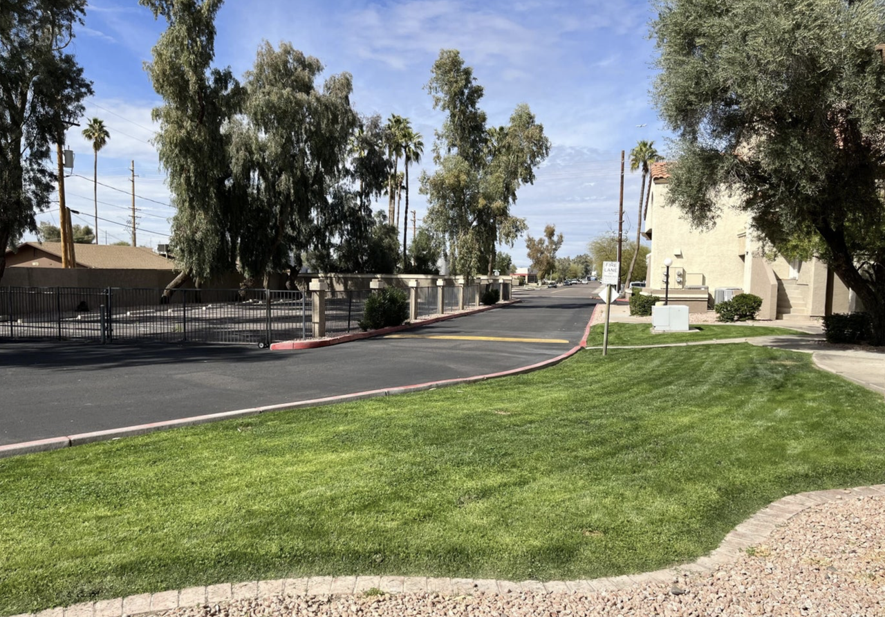 1905 E University Dr #1