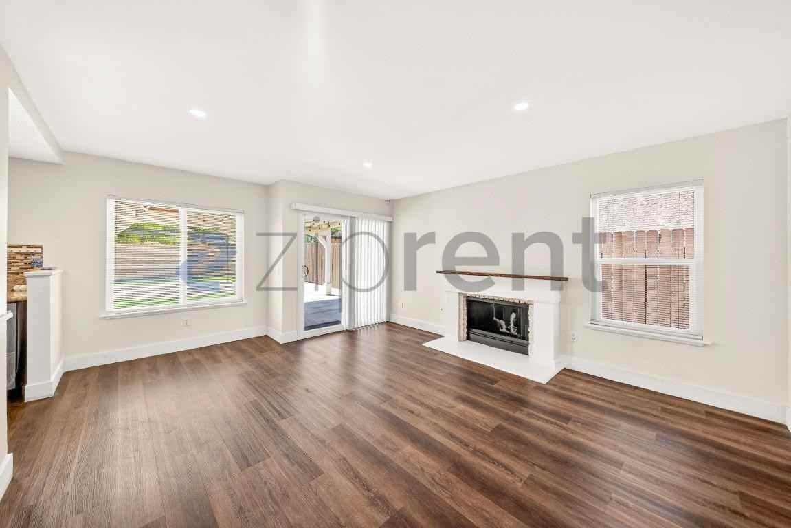 318 Mesa Verde Ave - Photo 6 of 33