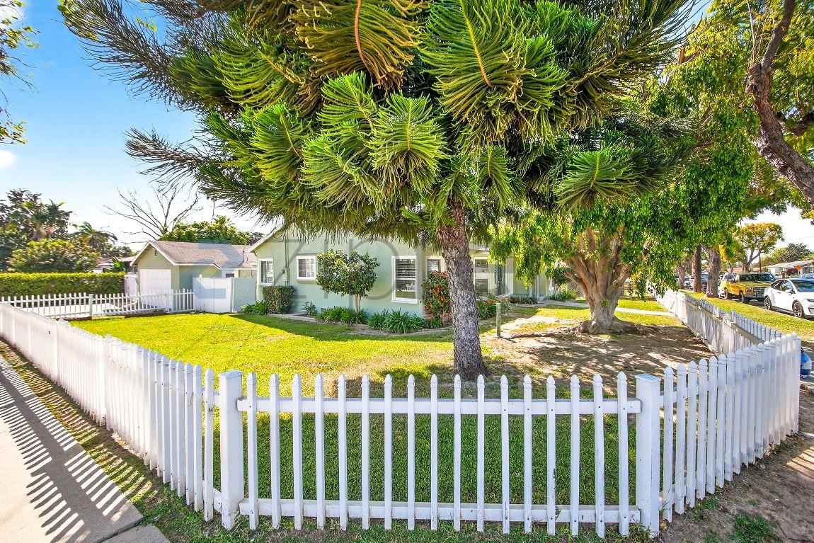 11758 Broadway - Photo 4 of 28