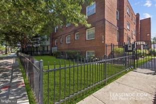 526 Kenyon St Nw #104 - Photo 1 of 1