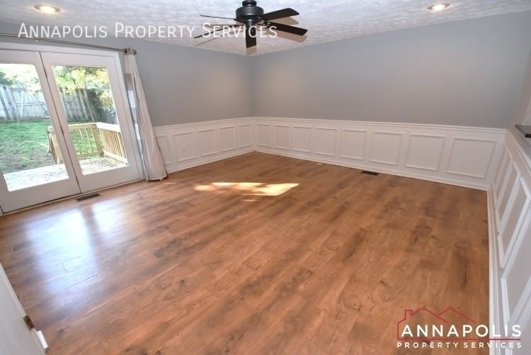 559 Melissa Ct - Photo 5 of 20