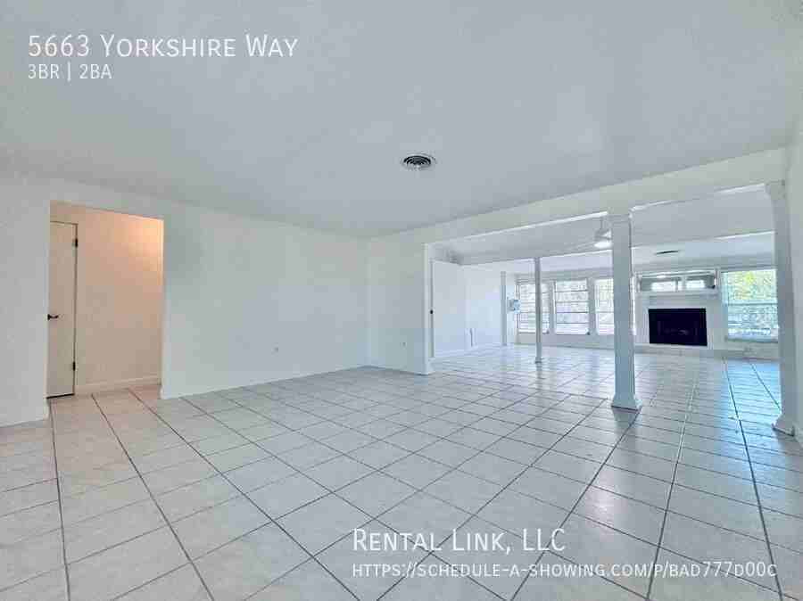 5663 Yorkshire Way - Photo 2 of 37